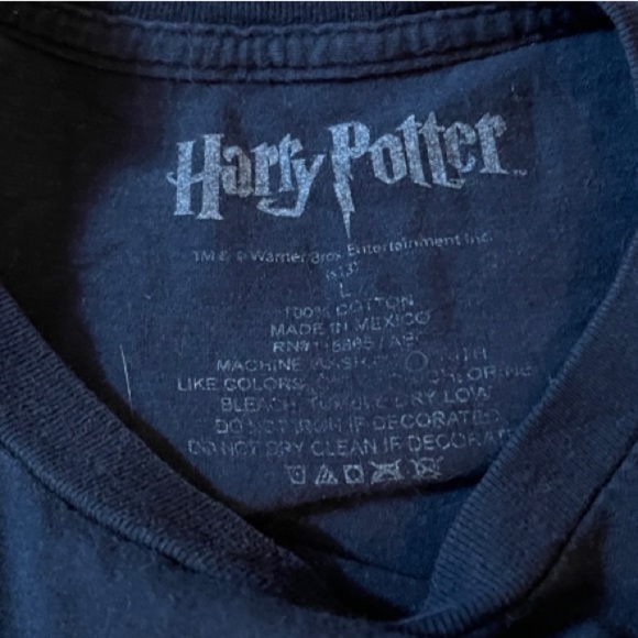 Harry Potter Gryffindor Short Sleeve Tee - Picture 6 of 6